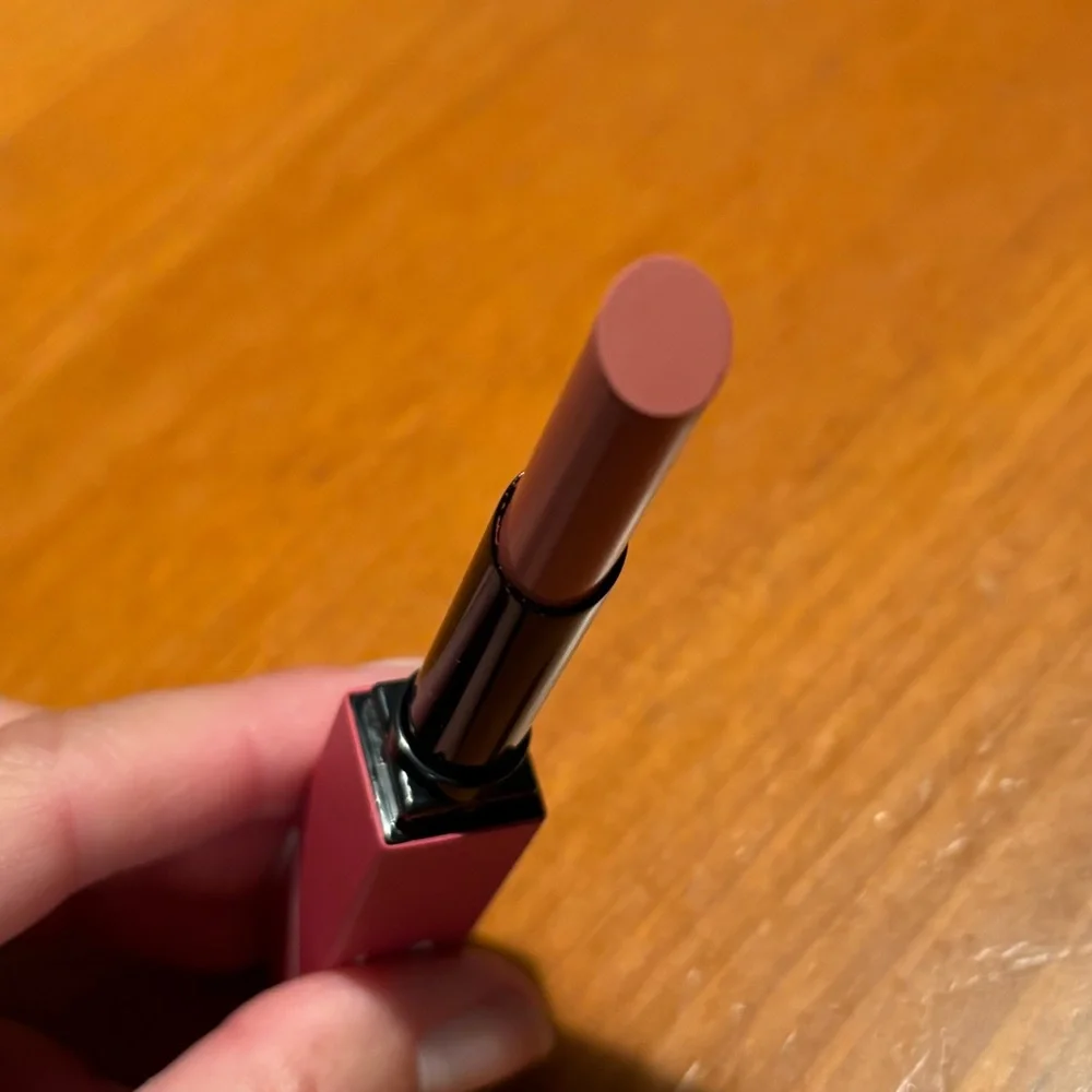 NARS Powermatte Lipstick American Woman